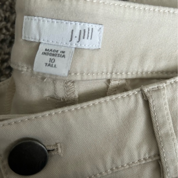 5/$25 J.Jill cream colored lightweight ankle pants size 10 Tall - Picture 10 of 12